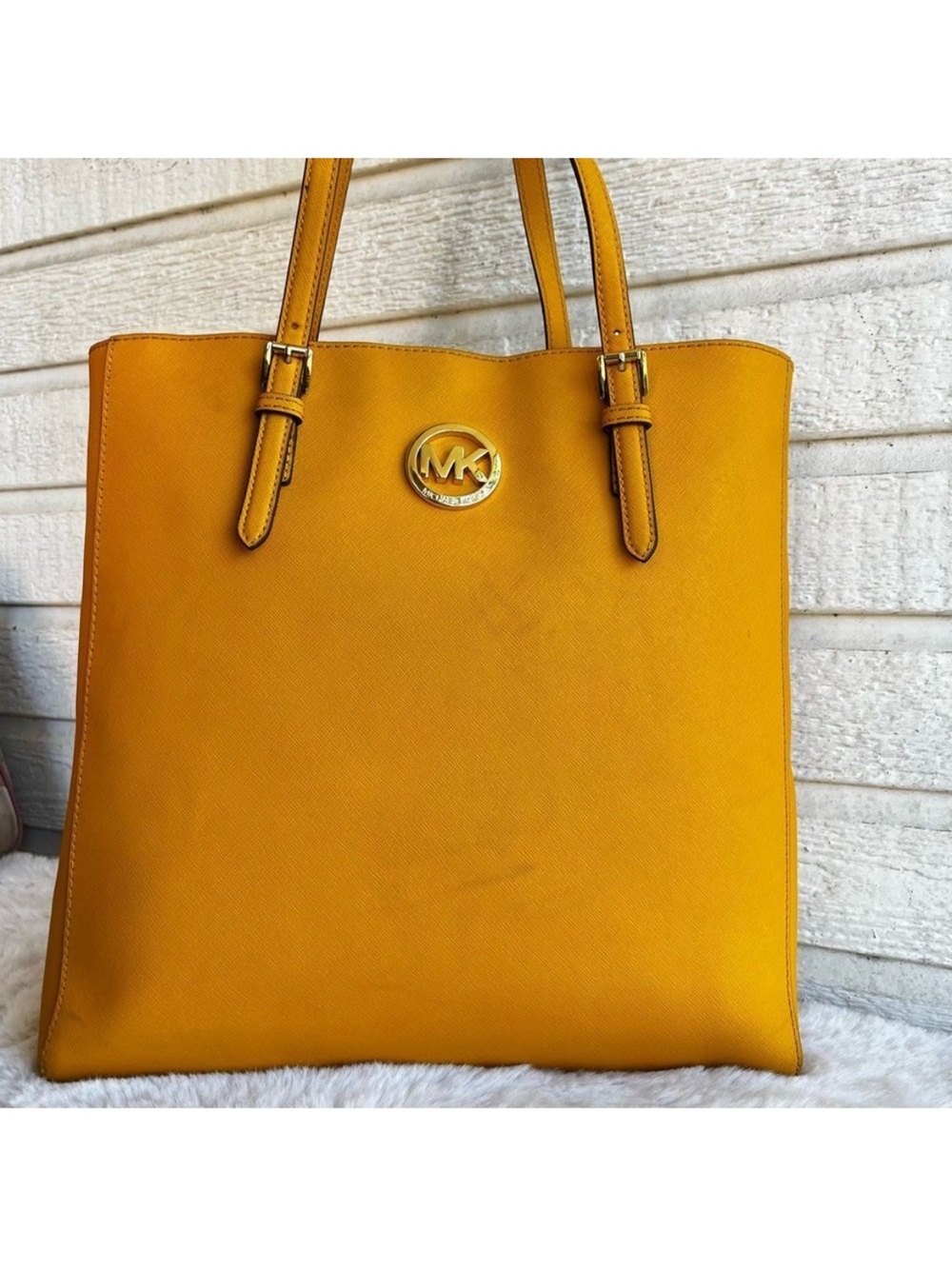 MICHAEL KORS Yellow Large Leather Jet Set Voyager Laptop Work Tote Shoulder Bag